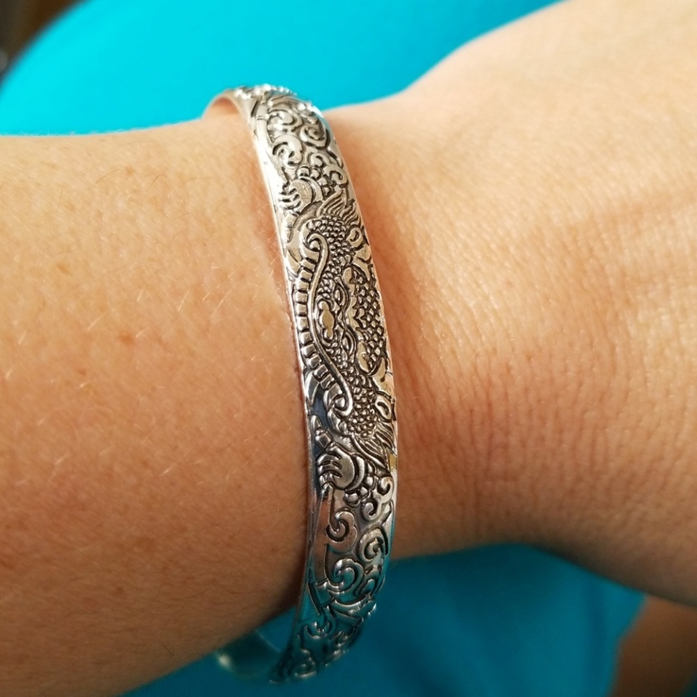 3/$25  Tibeten silver bangle bracelet dragon face